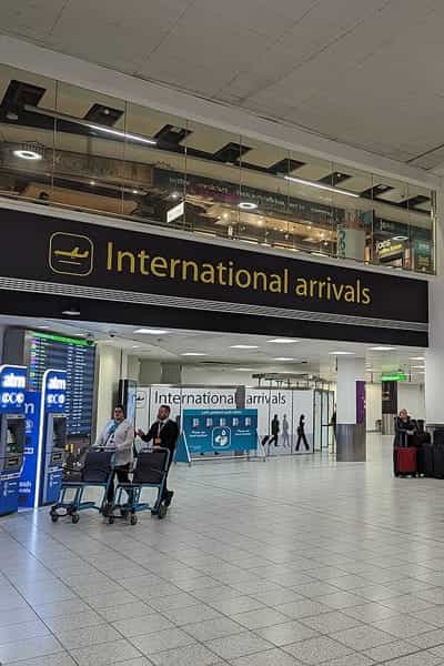 Gatwick Airport arrivals terminal, a key destination for our Surrey airport taxi transfers